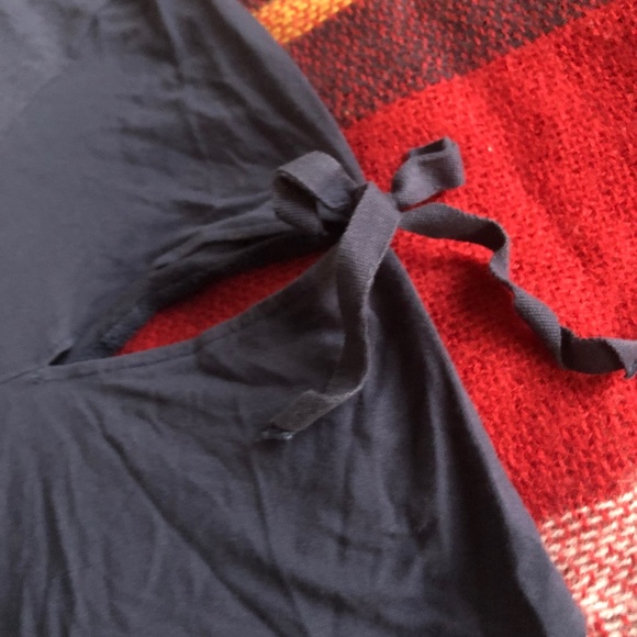 D/C Navy blue t-shirt - Picture 2 of 2